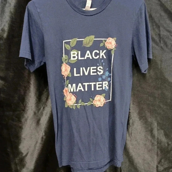 Short sleeve black lives matter navy blue t-shirt size small - Picture 5 of 5